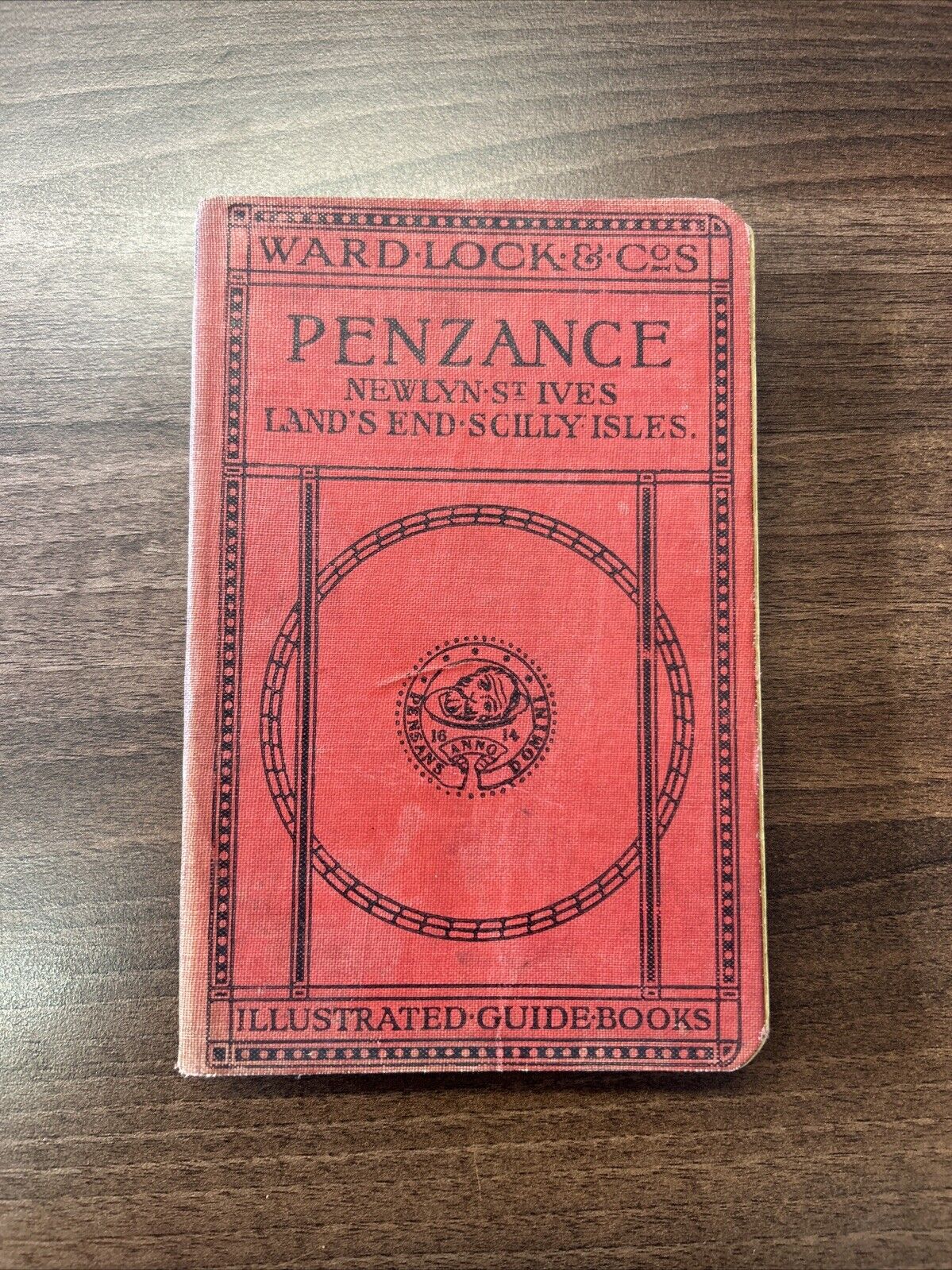 PENZANCE NEWLYN ST IVES SCILLY Ward Locks Illustrated Hardback 1930s? Maps