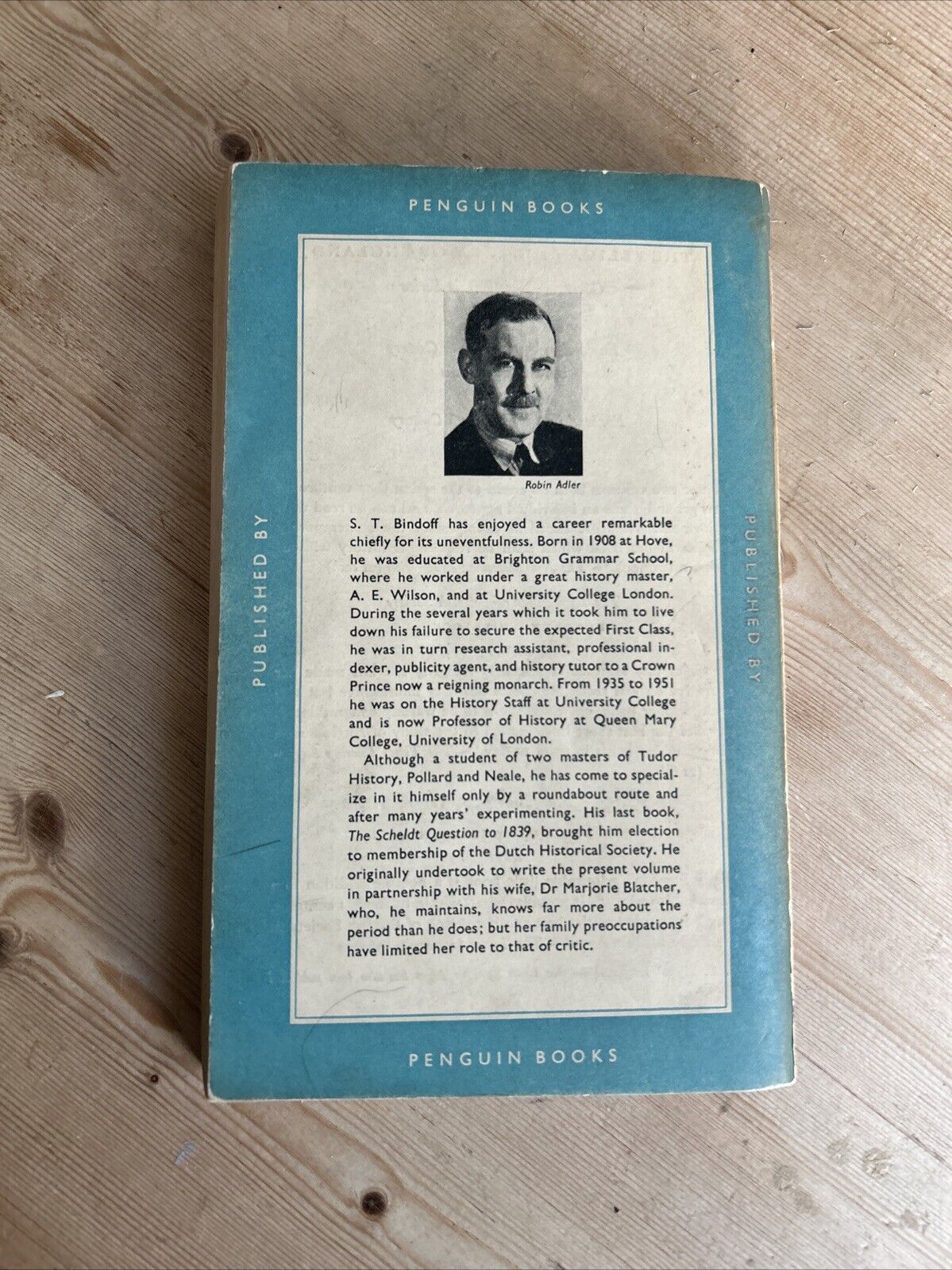 TUDOR ENGLAND S T Bindoff Pelican Book 1952 No A212  History Of England No 5