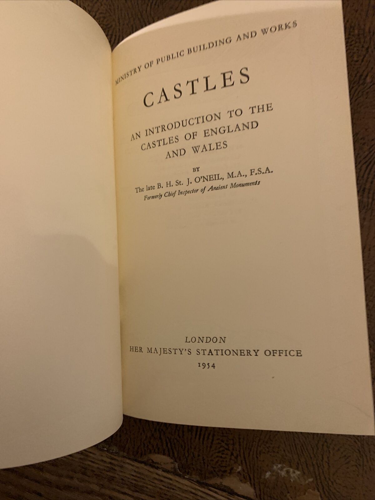 CASTLES By BHStJ O’Neil Introduction To, Of England & Wales HMSO 1966 Photos