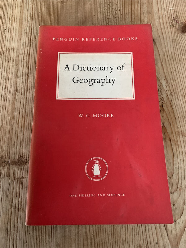 A PENGUIN DICTIONARY OF GEOGRAPHY R2 1950 Penguin Reference Books Red Cover